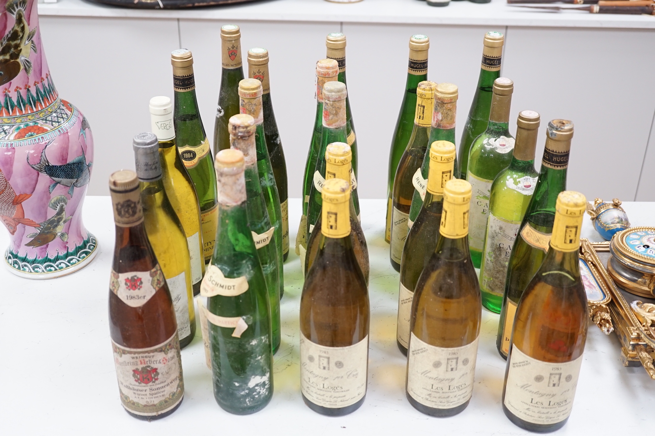 White wine - Six bottles of Les Loges 1983, various bottles of Gewürztraminer etc (24)